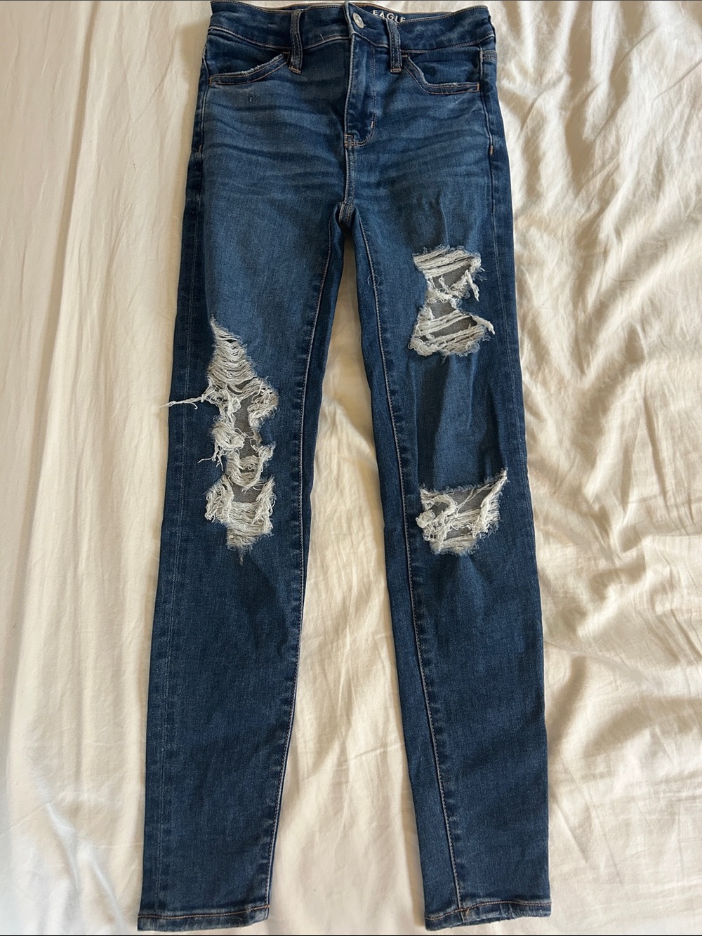 American Eagle Outfitters Dark Blue Distressed Skinny Jeans - Women's